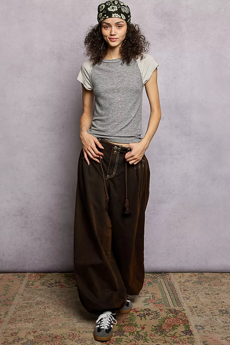 T-shirt with solid color and vintage wash on fitted cap raglan sleeves